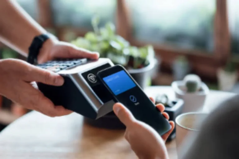 Come pagare con il telefono Guida semplice per iniziare subito