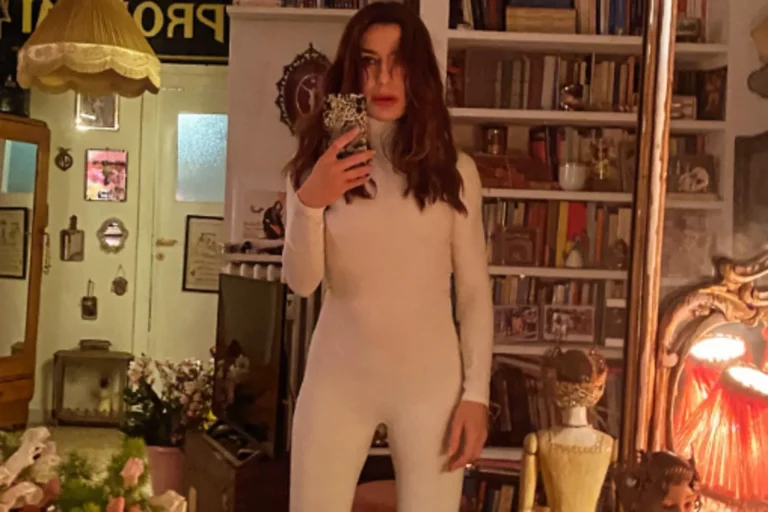 Sabrina spacciatore selfie tutto aderente