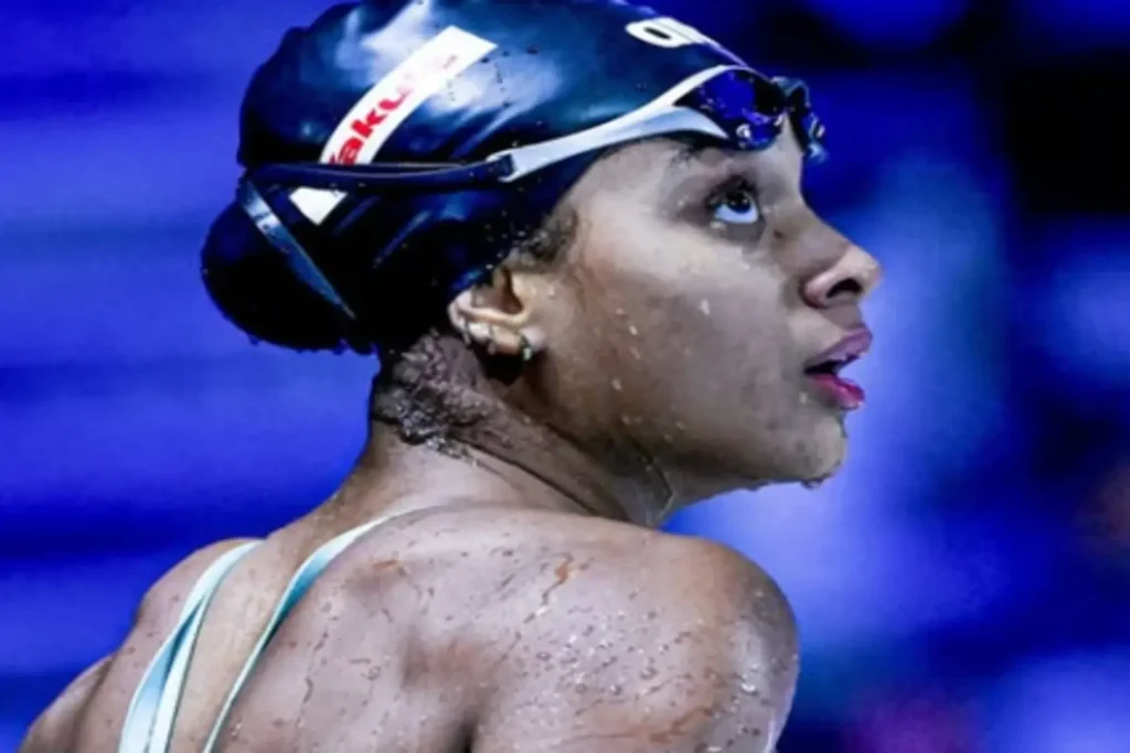 Chi è Sara Curtis (2)